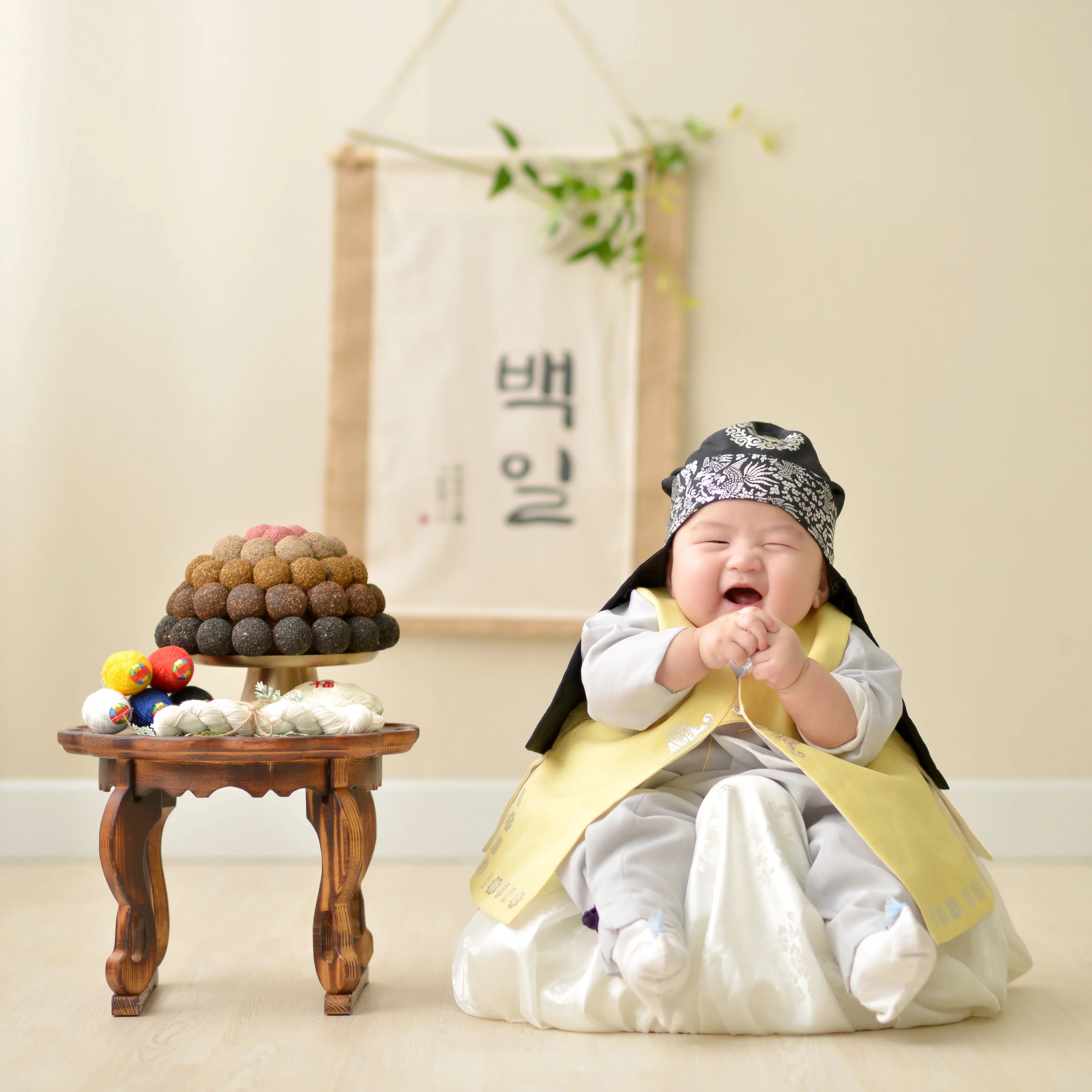 심플백일상 컨셉 사진 4